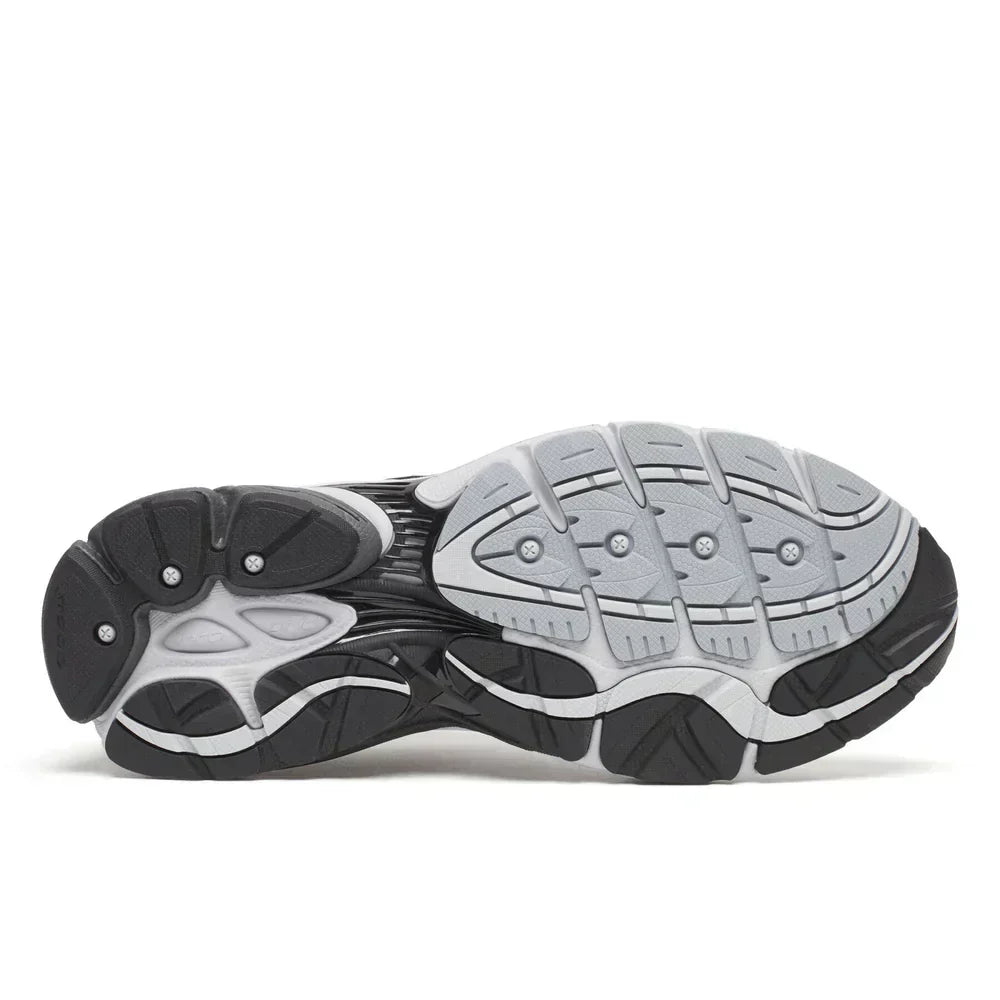 SAUCONY PROGRID OMNI 9