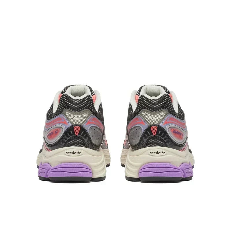 SAUCONY PROGRID OMNI 9