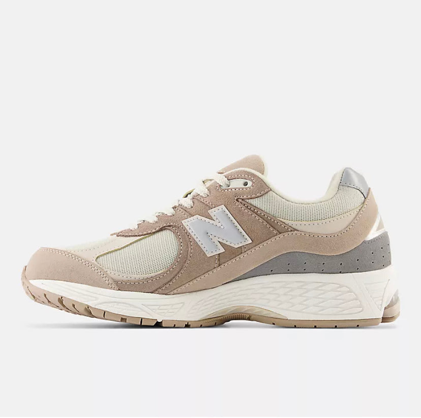 New Balance 2002R Cream - New Balance